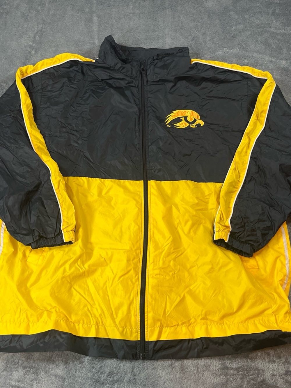 Iowa Hawkeyes Men's Black and Yellow Colorblock Windbreaker Jacket XXL